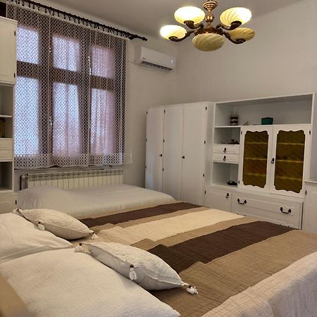 Vila Rijad SJJ Exterior foto