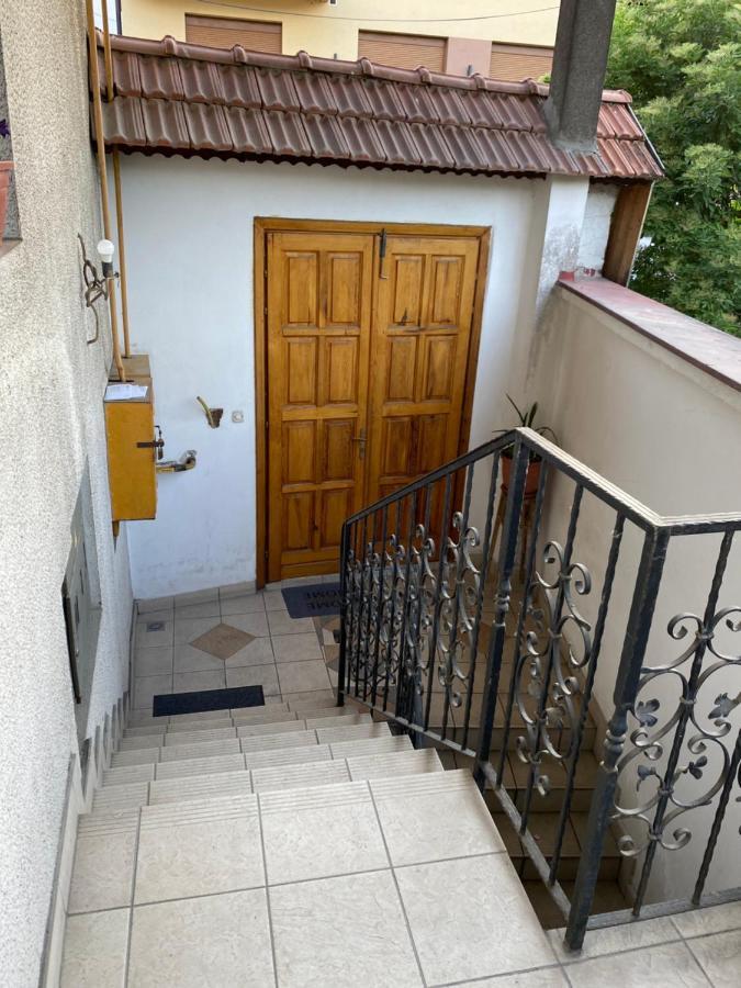 Vila Rijad SJJ Exterior foto